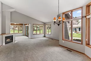 962 Stratford Ln W, Burnsville, MN 55337 - Photo 8