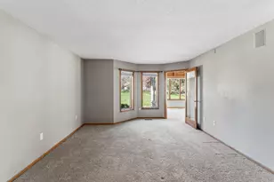 962 Stratford Ln W, Burnsville, MN 55337 - Photo 18