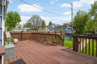 978 3rd Street E, Saint Paul, MN 55106 - Photo 16