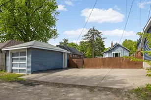 978 3rd St E, Saint Paul, MN 55106 - Photo 18