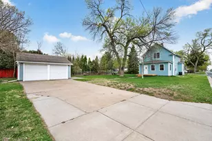 656 Madison St, Anoka, MN 55303 - Photo 28