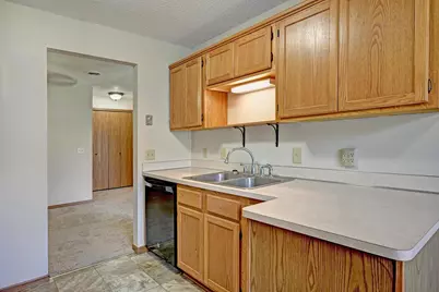 6240 Magda Drive #D, Maple Grove, MN 55369 - Photo 8
