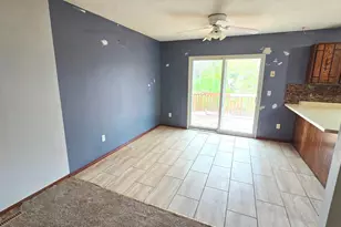 1012 104th Ave NW, Coon Rapids, MN 55433 - Photo 4