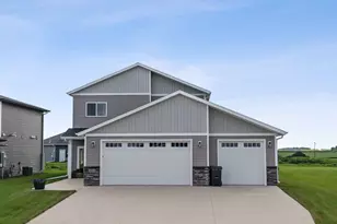 403 16th Street NE, Dilworth, MN 56529 - Photo 1