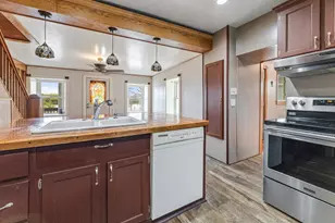 476 S Main St, Fountain City, WI 54629 - Photo 10
