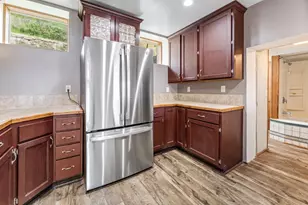 476 S Main St, Fountain City, WI 54629 - Photo 8