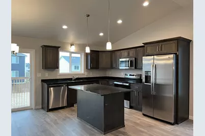 3643 19th Street S, Moorhead, MN 56560 - Photo 4