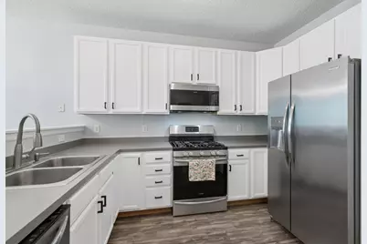 668 Cobblestone Way, Shakopee, MN 55379 - Photo 8
