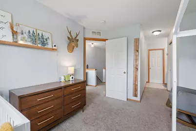 668 Cobblestone Way, Shakopee, MN 55379 - Photo 12