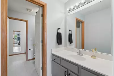 668 Cobblestone Way, Shakopee, MN 55379 - Photo 20