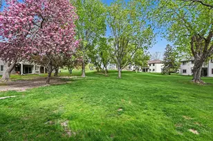 4324 Buckingham Ct, Vadnais Heights, MN 55127 - Photo 16