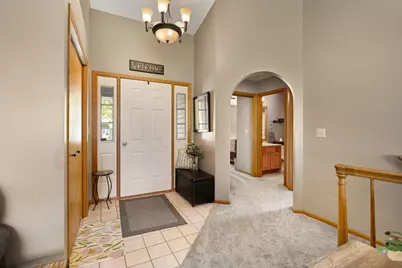 1056 11th Avenue NE, Owatonna, MN 55060 - Photo 2