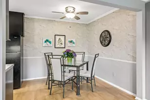 4380 Brookside Ct, Edina, MN 55436 - Photo 6
