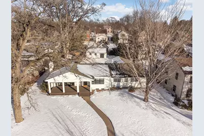 524 Mississippi River Boulevard S, Saint Paul, MN 55116 - Photo 2