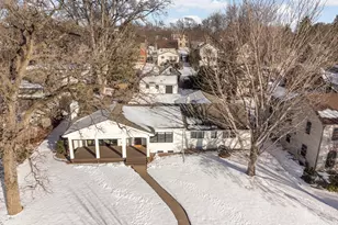 524 Mississippi River Blvd S, Saint Paul, MN 55116 - Photo 2