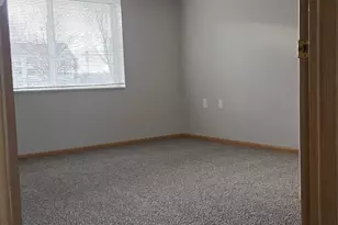 1321 Lake Dr W, Chanhassen, MN 55317 - Photo 10