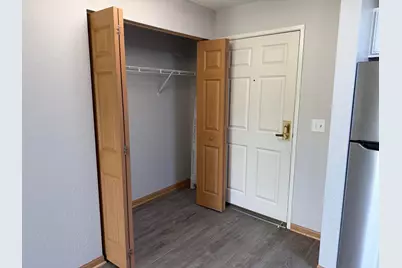 1321 Lake Drive W #111, Chanhassen, MN 55317 - Photo 2