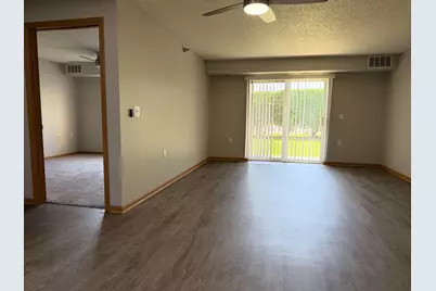 1321 Lake Drive W #111, Chanhassen, MN 55317 - Photo 8