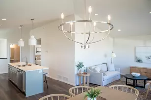 6794 Meadow View Dr S, Fargo, ND 58104 - Photo 10