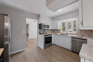177 Beaumont Ct, Apple Valley, MN 55124 - Photo 24
