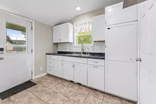 975 W 2nd St, Winona, MN 55987 - Photo 8