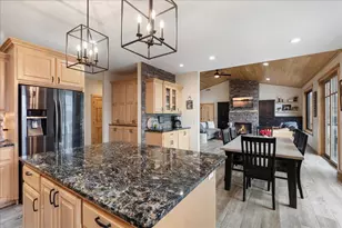 51425 Long Point Pl, McGregor, MN 55760 - Photo 12
