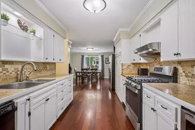 734 Merrill Street SW, Hutchinson, MN 55350 - Photo 8