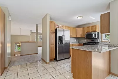 356 Arlington Avenue W, Saint Paul, MN 55117 - Photo 4