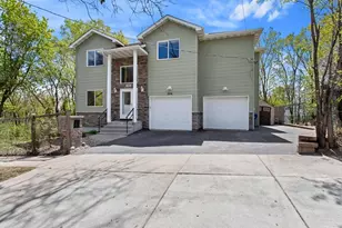 356 Arlington Ave W, Saint Paul, MN 55117 - Photo 1