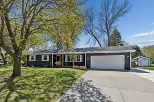 320 4th St NE, Mayer, MN 55360 - Photo 2