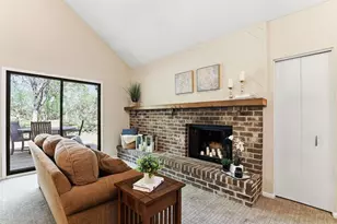 11594 Carriage Ct, Eden Prairie, MN 55344 - Photo 6