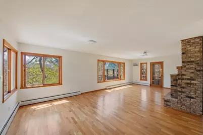 327 Krattley Lane, Hudson, WI 54016 - Photo 10