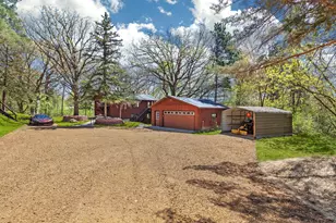 327 Krattley Ln, Hudson, WI 54016 - Photo 8