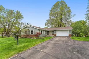 8381 Annalisa Path, Inver Grove Heights, MN 55077 - Photo 2