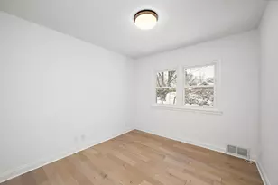 1756 Saunders Ave, Saint Paul, MN 55116 - Photo 18