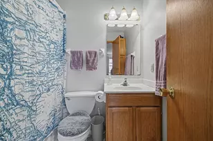 1484 Hazelwood St, Saint Paul, MN 55106 - Photo 6