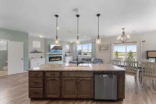 1847 Ivy St, Shakopee, MN 55379 - Photo 10