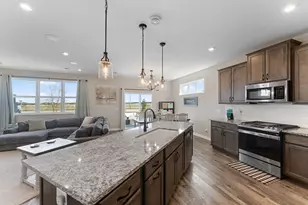 1847 Ivy St, Shakopee, MN 55379 - Photo 12