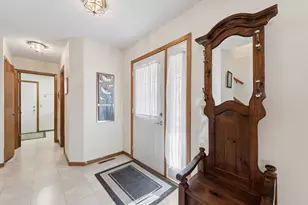 7312 Parkview Dr, Mounds View, MN 55112 - Photo 4