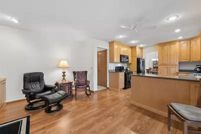 7312 Parkview Drive, Mounds View, MN 55112 - Photo 10