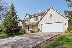 7312 Parkview Dr, Mounds View, MN 55112 - Photo 1