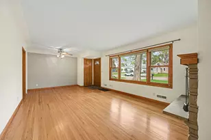 2115 W 105th St, Bloomington, MN 55431 - Photo 4