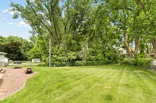 1953 Lakeaires Blvd, White Bear Lake, MN 55110 - Photo 2