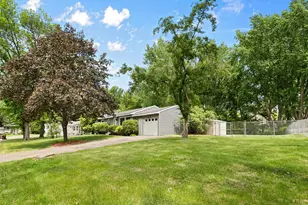 1953 Lakeaires Blvd, White Bear Lake, MN 55110 - Photo 6