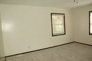 746 Belmont Ln E, Maplewood, MN 55117 - Photo 24