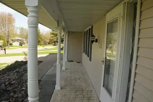 746 Belmont Ln E, Maplewood, MN 55117 - Photo 28