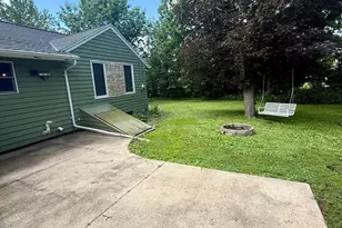 31 Lake Ave E, Minnesota Lake, MN 56068 - Photo 44