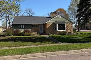31 Lake Ave E, Minnesota Lake, MN 56068 - Photo 2