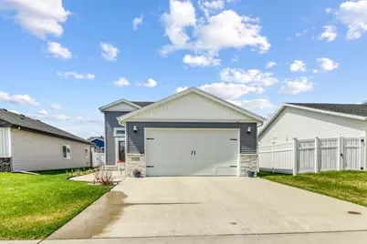 7239 Madelyn Lane S, Fargo, ND 58104 - Photo 2