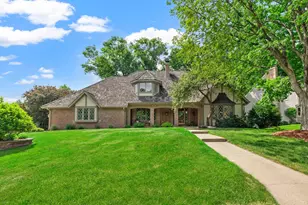 3405 Sycamore Ln N, Plymouth, MN 55441 - Photo 2